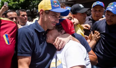 Henrique Capriles rechaza declaración del papa sobre la oposición