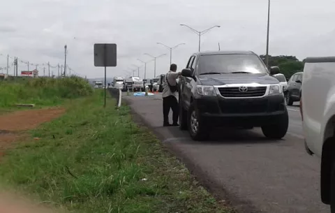 Intentaba cruzar la autopista Arraiján - La Chorrera, lo atropellaron y murió