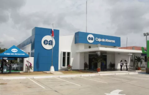 Caja de Ahorro y Banco Nacional atenderán este jueves hasta las 11:30 a.m.