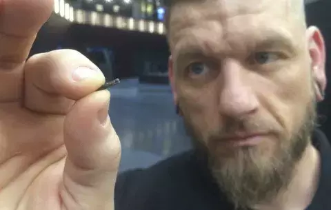Firma sueca coloca microchip a empleados 