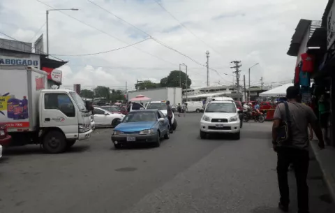 Cubanos en Paso Canoas rechazan albergue en Gualaca