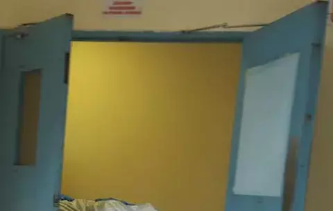 Muere hombre atropellado en Colón y conductor sigue su camino