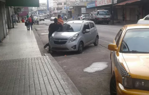 Venezolanos se dedicaban a "piratear" y taxistas los cercaron en La Chorrera