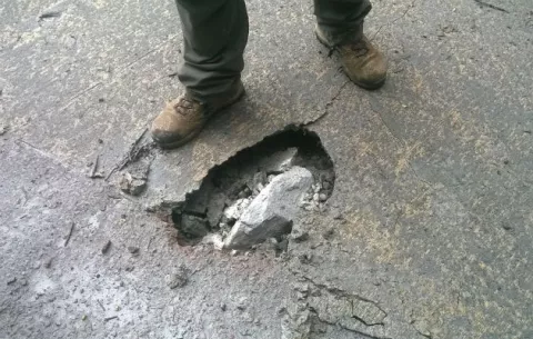 El volcán Poás emana columna de 1 kilómetro de altura en Costa Rica