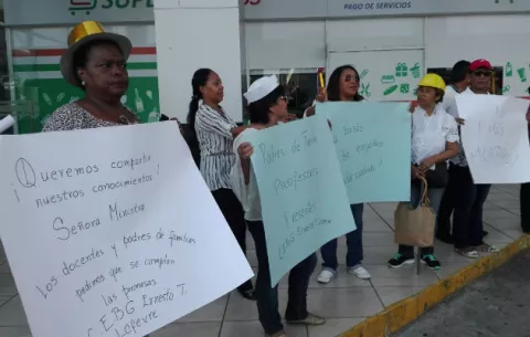 Asoprof: "Educación es un desastre en sus políticas de infraestructura"