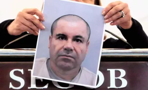 Muro fronterizo será costeado con los millones de 'El Chapo'