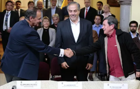 El gobierno de Colombia y el ELN alcanzan los primeros acuerdos 