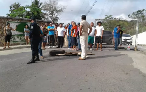 Bloquean acceso hacia canteras y cementeras en La Chorrera 