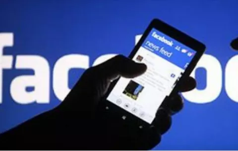 Tailandés mata a su hija y se suicida en directo por Facebook 