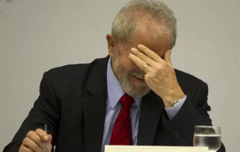 Ordenan a Lula devolver 26 regalos que recibió como jefe de Estado