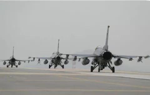 Seúl y Washington comienzan maniobras aéreas entre tensiones con Piongyang