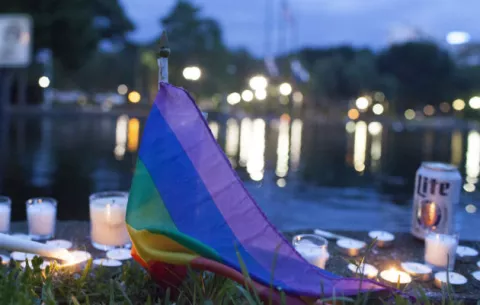 Dueña del club donde se dio matanza de Orlando construirá monumento 