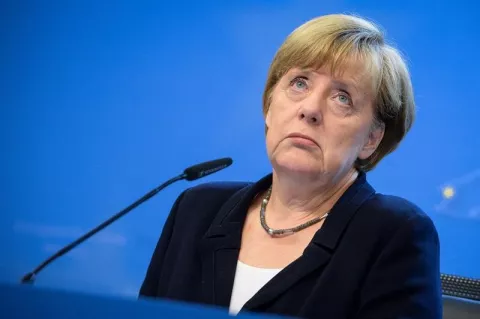 Merkel defiende el libre comercio al inaugurar la Feria de Hannove