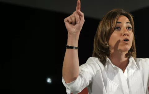 Muere en Madrid ex ministra de la Defensa española Carme Chacón