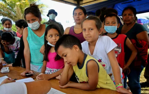 Unos 11.000 niños y jóvenes de Mocoa regresan a clases tras avalancha