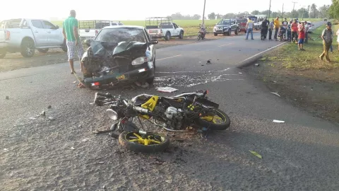 Delicado conductor de motocicleta tras accidente en Alanje 