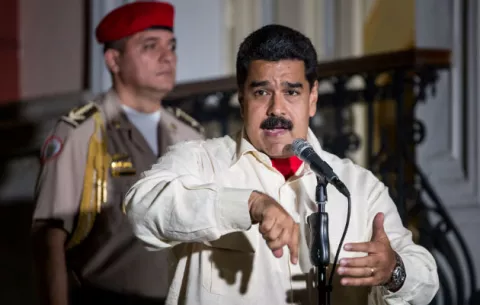 Maduro dice que se está preparando 'matanza' contra líderes de las Farc