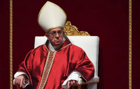 El papa viaja a Egipto con un mensaje de reconciliación entre religiones