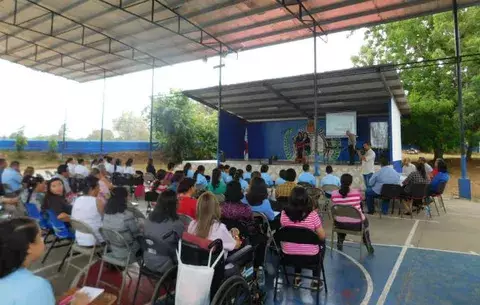 Comunidad no permitirá ni un parche más en Colegio Francisco I. Castillero 