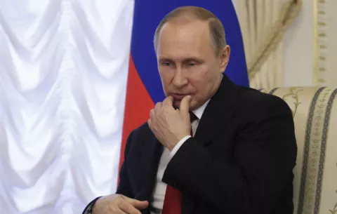 Putin apunta al terrorismo como causa de las explosiones en San Petersburgo