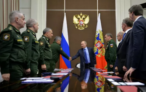 Rusia aumenta su gasto en armamento pese a la crisis económica