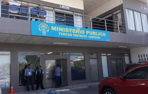 Robo a mano armada en David, se llevan dinero en efectivo y cheques