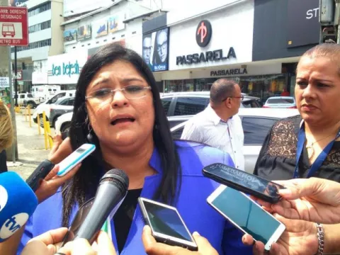 Varela culpa a fiscal Sterling de secuestro de helicóptero