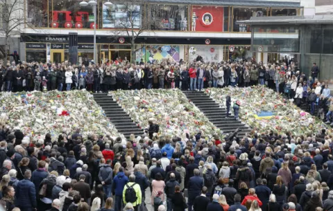 Suecia guarda un minuto de silencio por víctimas de ataque 