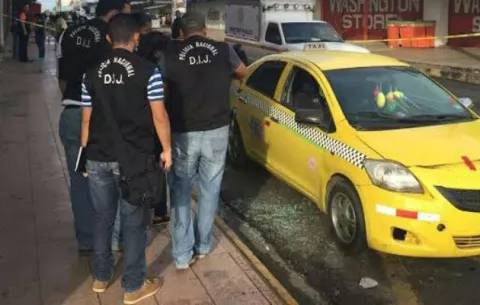 Asaltan a taxista con arma blanca en Boquerón y capturan al sujeto 