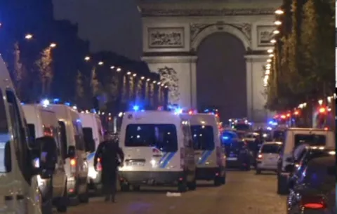 Se registra un segundo tiroteo en los Campos Elíseos de París