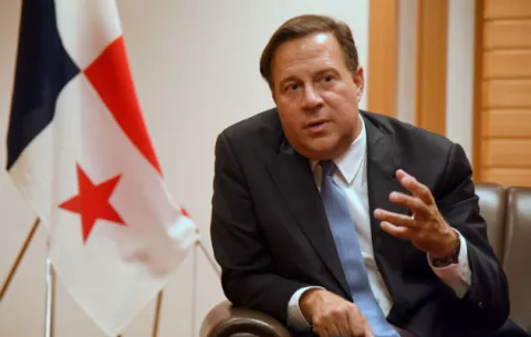 Varela a favor de los derechos civiles de parejas del mismo sexo