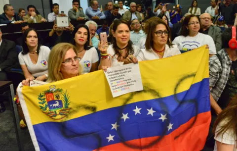 Argentina se une a la protesta mundial contra la violencia en Venezuela