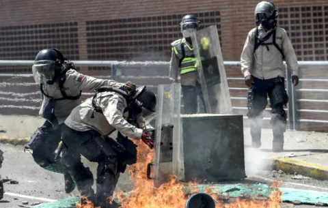 Maduro está "ansioso" de que se convoquen elecciones atrasadas en Venezuela