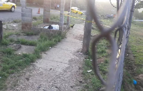 Hallan hombre muerto en parada de Vista Bella, Arraiján