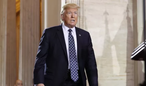 Trump ve  presupuesto como un 'triunfo' por aumentos de fondos 