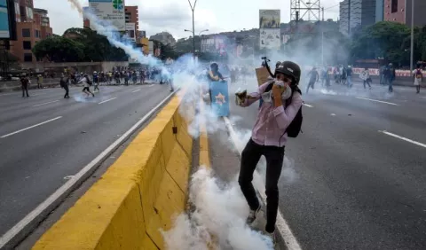 Convocan hoy a la 'Marcha de la Mierda' en Venezuela