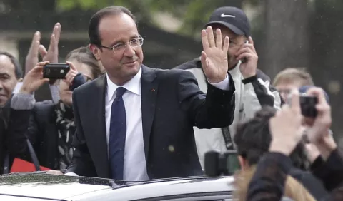 Candidatos de Macron se reúnen en París