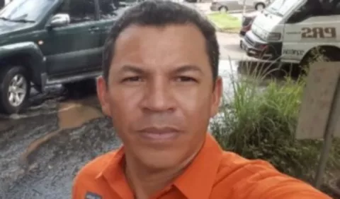 ¡Ayúdenlo!