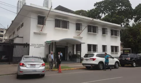 Empresarios blindan sus actividades ante la situación económica    