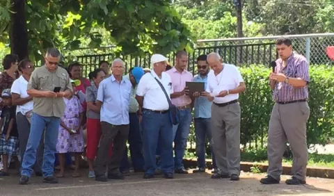 Exigen al Gobierno que  cumpla su promesa de hacer el  nuevo hospital