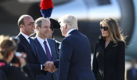 Trump llega a Roma, estará hoy con el papa
