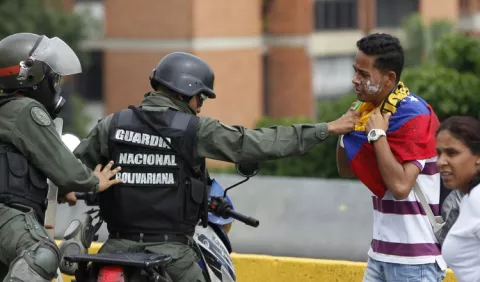 Ministro  rechaza críticas contra militares