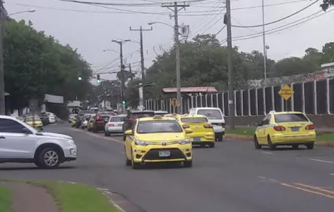Transportistas anuncian caravana en David  para protestar contra Polanco