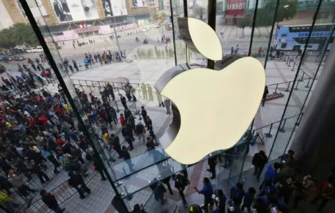 Subastado por 110.000 euros uno de los pocos "Apple I" que aún funcionan