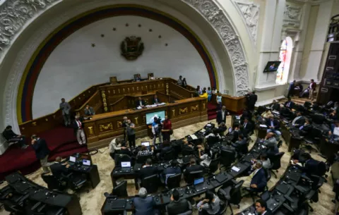 Asamblea venezolana aprueba acuerdo de "nulidad" del decreto de Constituyente