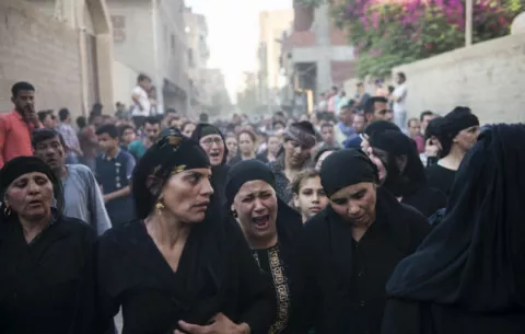 Países árabes condenan el "atroz" ataque contra cristianos en Egipto