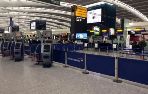 Falla informática detiene los vuelos de British Airways 