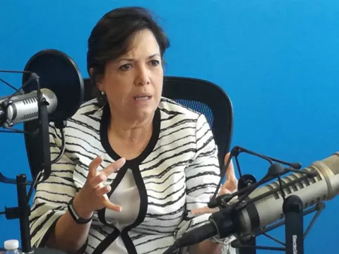 Una javeriana allegada a Varela es favorecida con partida discrecional 
