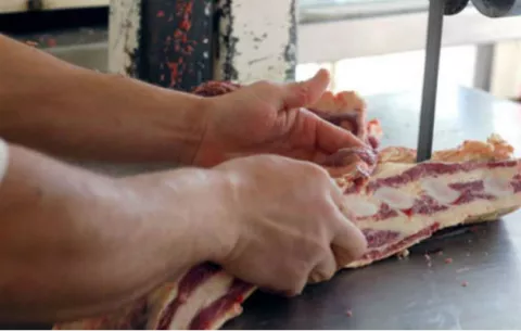 Aupsa levanta medida contra carne de Brasil
