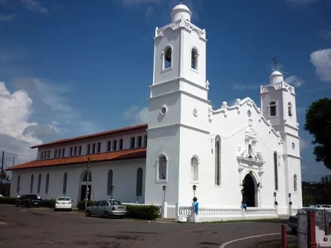 Ya ni respetan la catedral de Penonomé